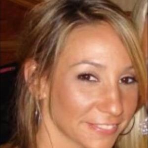 Meet your Posher, Elise